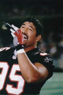 Openly gay ex-NFL player Esera Tuaolo arrested