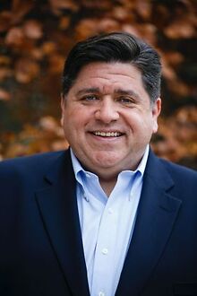 Pritzker announces COVID-19 vaccine requirement for some workers, statewide indoor mask mandate 