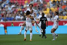 Red Stars defeat Gotham; Cubs and White Sox also win