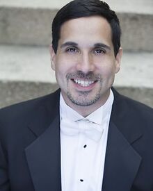 Windy City Performing Arts welcomes Dr. Eric Esparza back as interim conductor