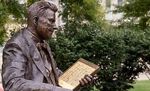 Bronze sculpture at Indiana Univ. honors Kinsey